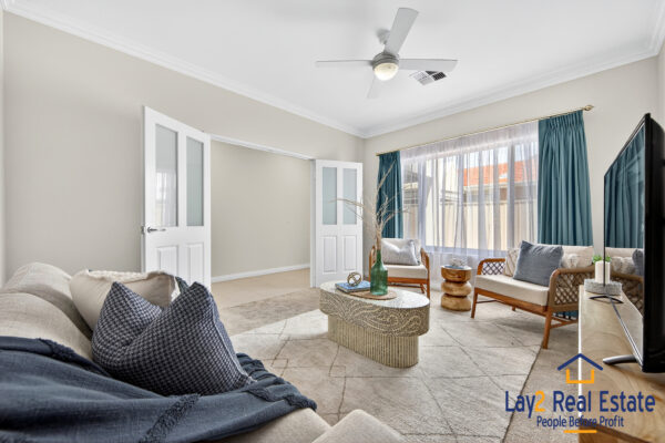 Spacious & Secluded: Very Big 3 Brm 2 Bth Home - Riverside Precinct - Image 3