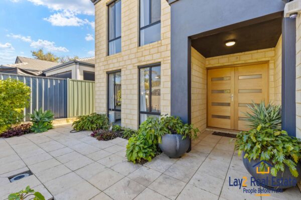 Designed for Connection, Crafted for Comfort | 127A Whatley Crescent, Bayswater - Image 3