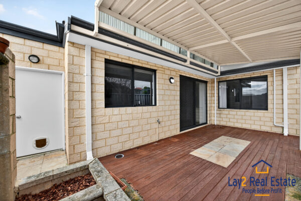 Elevated / 4 bedrooms 2 Bathroom Property | 3B Aughton Street Bayswater WA 6053 - Image 21