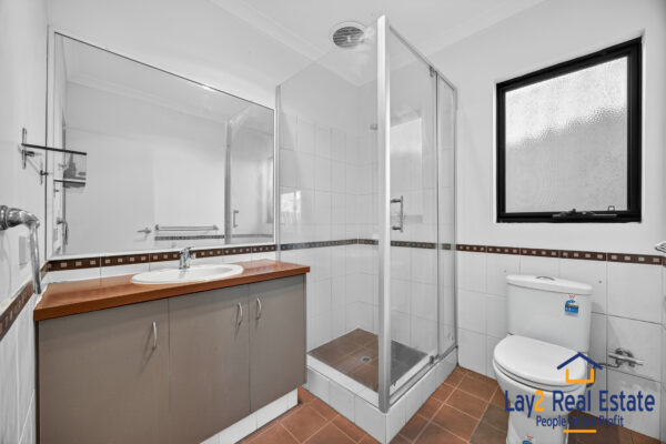 Elevated / 4 bedrooms 2 Bathroom Property | 3B Aughton Street Bayswater WA 6053 - Image 24