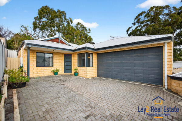 Elevated / 4 bedrooms 2 Bathroom Property | 3B Aughton Street Bayswater WA 6053