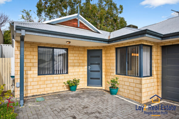 Elevated / 4 bedrooms 2 Bathroom Property | 3B Aughton Street Bayswater WA 6053 - Image 3