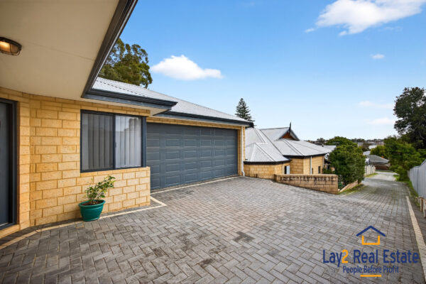 Elevated / 4 bedrooms 2 Bathroom Property | 3B Aughton Street Bayswater WA 6053 - Image 5