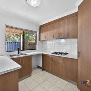 Elevated / 4 bedrooms 2 Bathroom Property | 3B Aughton Street Bayswater WA 6053 - Image 13
