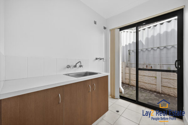 Elevated / 4 bedrooms 2 Bathroom Property | 3B Aughton Street Bayswater WA 6053 - Image 33