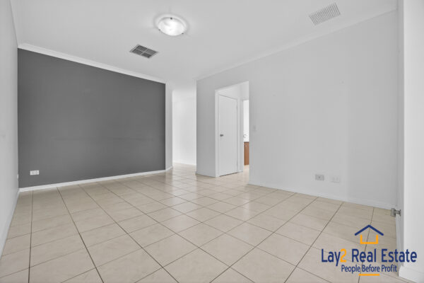 Elevated / 4 bedrooms 2 Bathroom Property | 3B Aughton Street Bayswater WA 6053 - Image 9