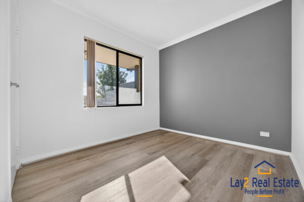 Elevated / 4 bedrooms 2 Bathroom Property | 3B Aughton Street Bayswater WA 6053 - Image 28