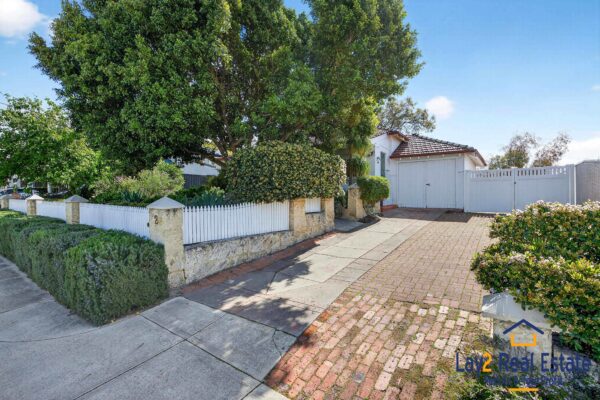 Cottage Elegance Surrounded by Whimsical Gardens | 2 Gilbert Street Bayswater WA - Image 2