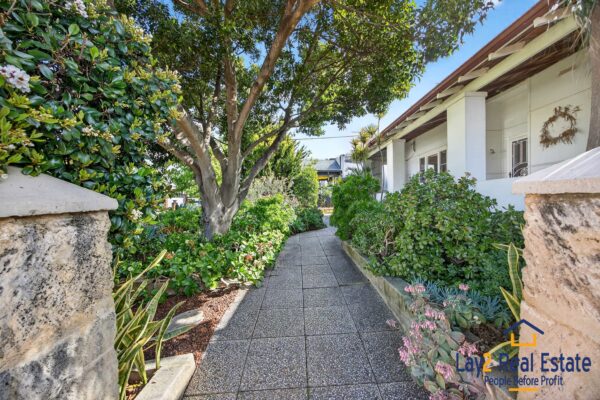 Cottage Elegance Surrounded by Whimsical Gardens | 2 Gilbert Street Bayswater WA - Image 3