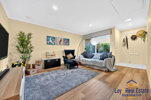 Effortless 3 Bedroom Villa Living in Bayswater WA - Image 3