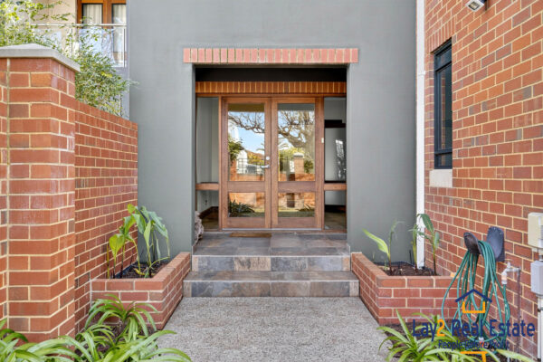 Spacious Mount Pleasant Home with Light, Style and Lifestyle Appeal - Image 3