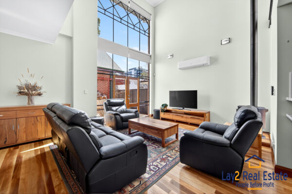 Spacious Mount Pleasant Home with Light, Style and Lifestyle Appeal - Image 5