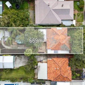 Spacious Family Living in an Exclusive Bayswater Cul-de-Sac Enclave - Image 29