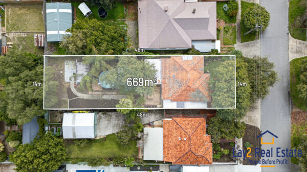 Spacious Family Living in an Exclusive Bayswater Cul-de-Sac Enclave - Image 29