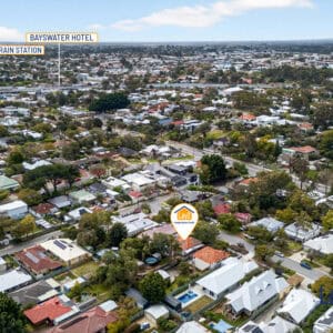 Spacious Family Living in an Exclusive Bayswater Cul-de-Sac Enclave - Image 30