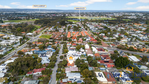 Spacious Family Living in an Exclusive Bayswater Cul-de-Sac Enclave - Image 31