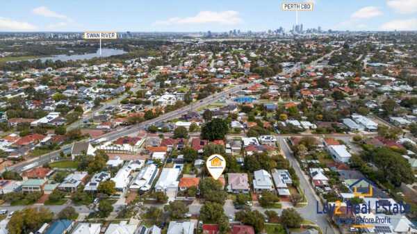 Spacious Family Living in an Exclusive Bayswater Cul-de-Sac Enclave - Image 32
