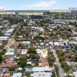 Spacious Family Living in an Exclusive Bayswater Cul-de-Sac Enclave - Image 33