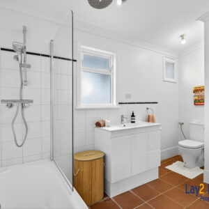 Spacious Family Living in an Exclusive Bayswater Cul-de-Sac Enclave - Image 20