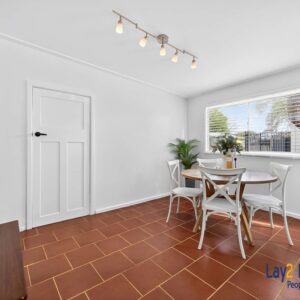 Spacious Family Living in an Exclusive Bayswater Cul-de-Sac Enclave - Image 11