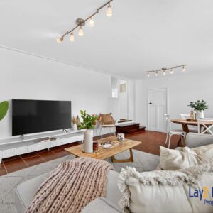 Spacious Family Living in an Exclusive Bayswater Cul-de-Sac Enclave - Image 7