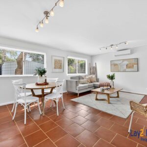 Spacious Family Living in an Exclusive Bayswater Cul-de-Sac Enclave - Image 5