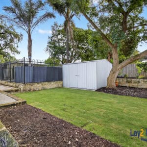 Spacious Family Living in an Exclusive Bayswater Cul-de-Sac Enclave - Image 28