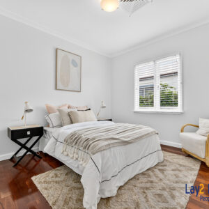 Spacious Family Living in an Exclusive Bayswater Cul-de-Sac Enclave - Image 23