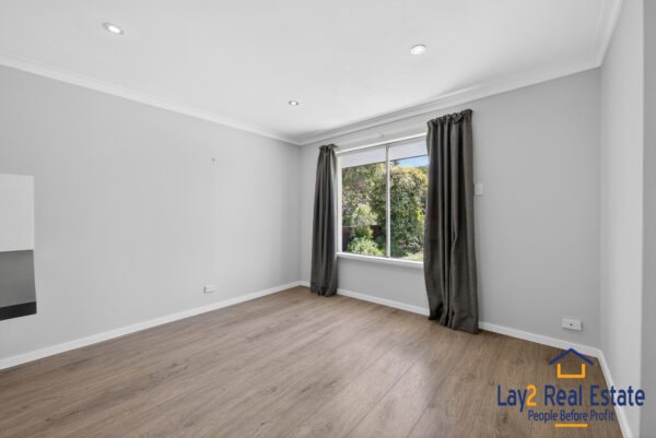 Walk to the River! Neat and Complete Three bedroom Home. 84 Crowther Street Bayswater WA 6053 - Image 9