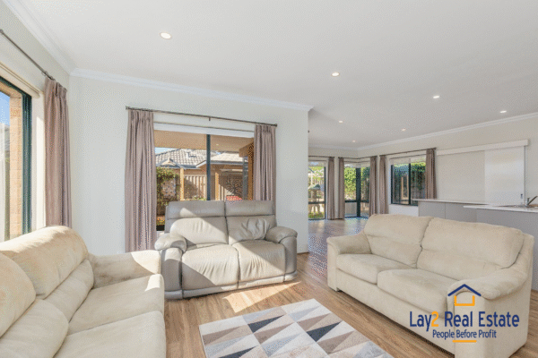 Walk to Beckenham Train Station - 3x2x2 Home For Sale - Image 3