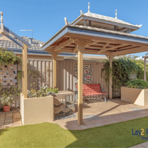 Walk to Beckenham Train Station - 3x2x2 Home For Sale - Image 17