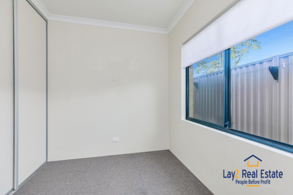 Walk to Beckenham Train Station - 3x2x2 Home For Sale - Image 11