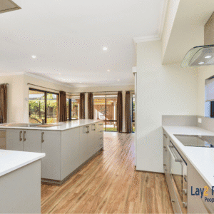 Walk to Beckenham Train Station - 3x2x2 Home For Sale - Image 6
