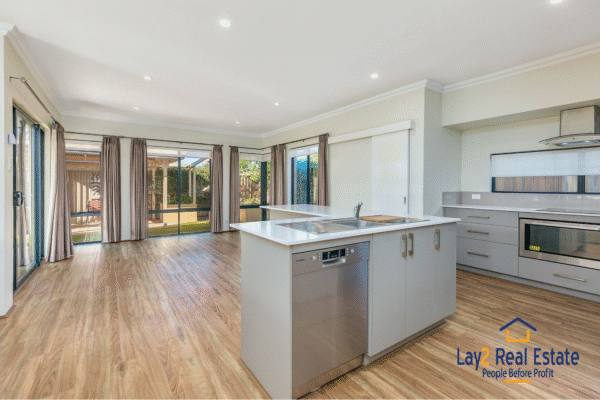Walk to Beckenham Train Station - 3x2x2 Home For Sale - Image 7