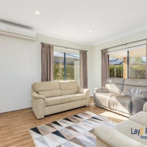 Walk to Beckenham Train Station - 3x2x2 Home For Sale - Image 4