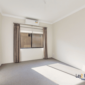 Walk to Beckenham Train Station - 3x2x2 Home For Sale - Image 13