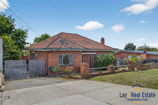 69 Roberts Street Bayswater WA 6053 - 1950's Home on 800m2 - Image 4