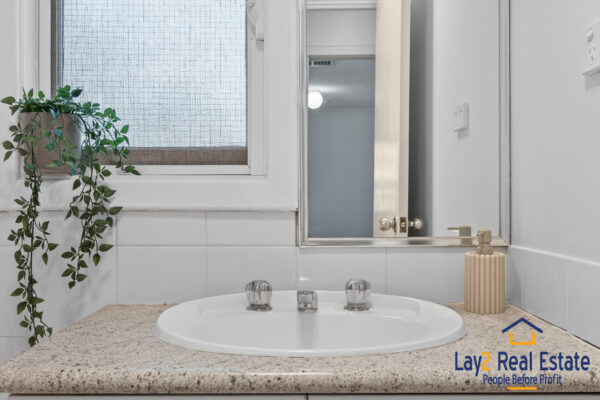Perfectly Presented and Positioned | 85 Fernhurst Crescent, Balga WA 6061 - Image 17