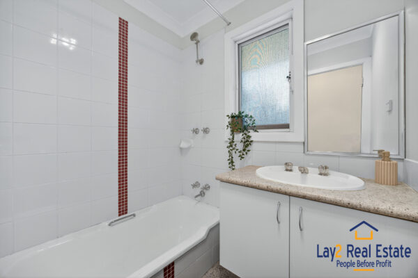 Perfectly Presented and Positioned | 85 Fernhurst Crescent, Balga WA 6061 - Image 16