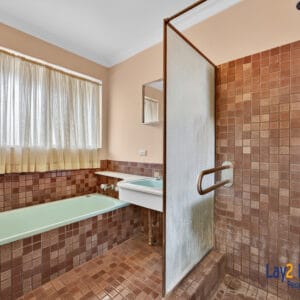 Bayswater Beauty in Disguise! 19 Flora Avenue Bayswater WA 6053 - Image 13