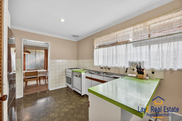 Bayswater Beauty in Disguise! 19 Flora Avenue Bayswater WA 6053 - Image 10