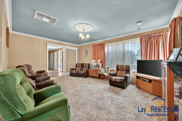 Bayswater Beauty in Disguise! 19 Flora Avenue Bayswater WA 6053 - Image 5