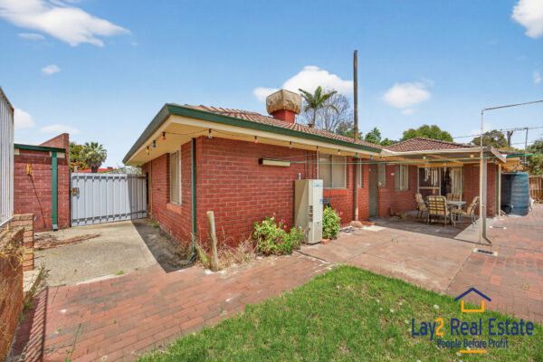 Bayswater Beauty in Disguise! 19 Flora Avenue Bayswater WA 6053 - Image 23