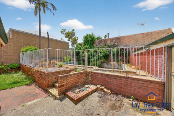 Bayswater Beauty in Disguise! 19 Flora Avenue Bayswater WA 6053 - Image 25