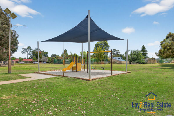 Bayswater Beauty in Disguise! 19 Flora Avenue Bayswater WA 6053 - Image 31