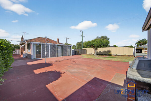 Classic 1950s Living with Room to Make It Your Own | 21 John Street Midland WA 6056 - Image 23