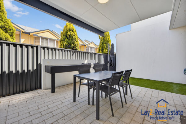 Architectural Elegance Meets Modern Living in Maylands | 4/104 Eighth Avenue Maylands WA - Image 17