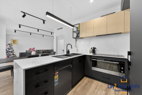 Architectural Elegance Meets Modern Living in Maylands | 4/104 Eighth Avenue Maylands WA - Image 14