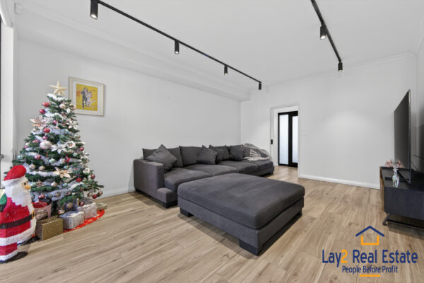 Architectural Elegance Meets Modern Living in Maylands | 4/104 Eighth Avenue Maylands WA - Image 6