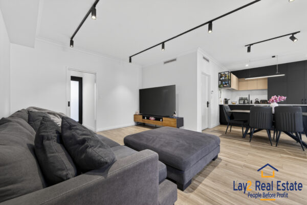 Architectural Elegance Meets Modern Living in Maylands | 4/104 Eighth Avenue Maylands WA - Image 7